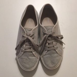 Grey old navy shoes.